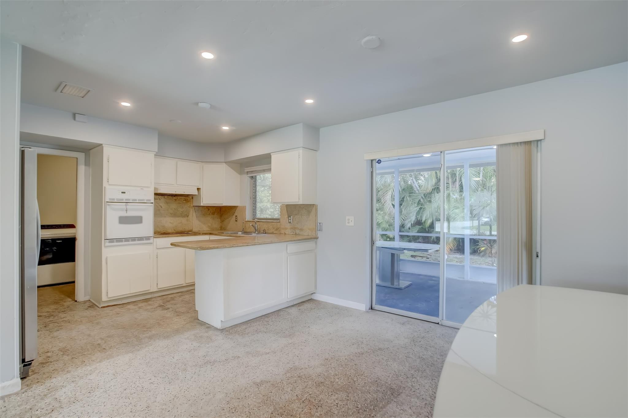 Cresthaven 11 53-41 B - Residential Lease