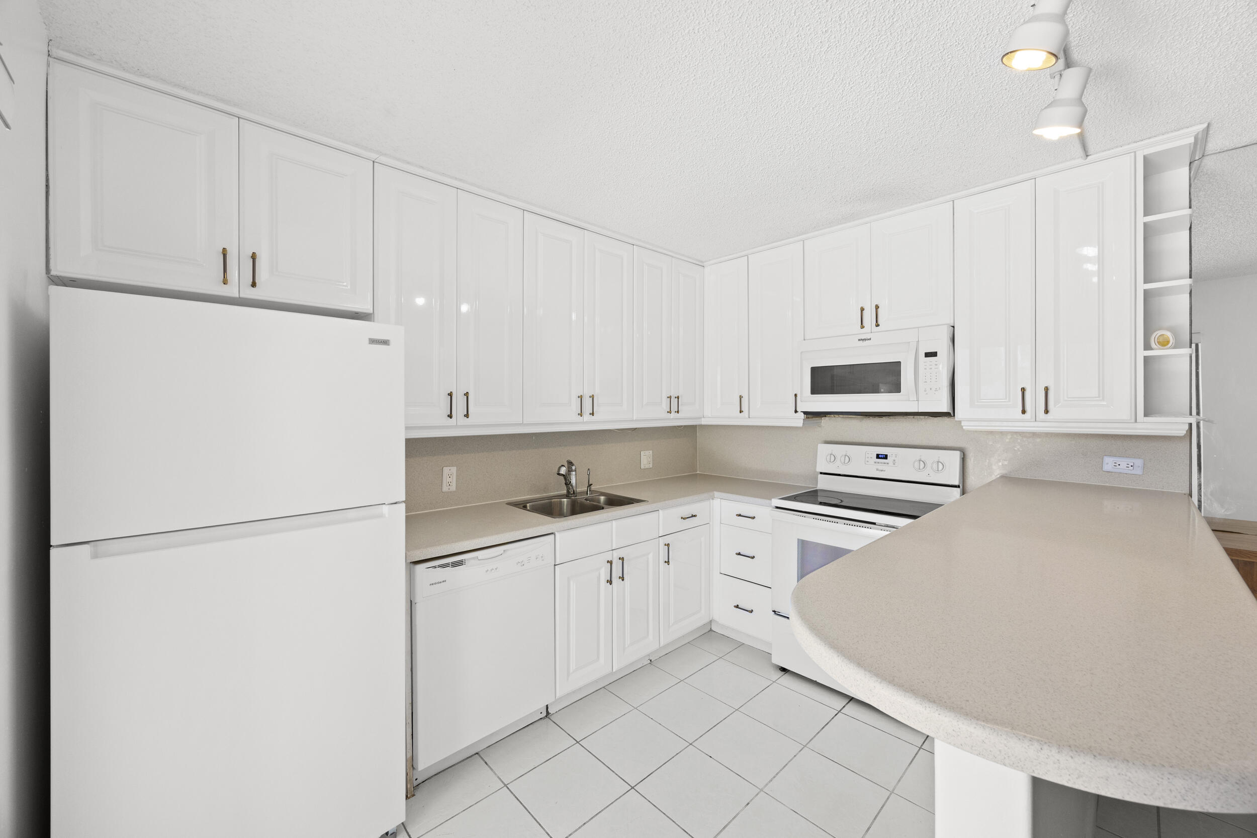 RIVER PINES - Residential