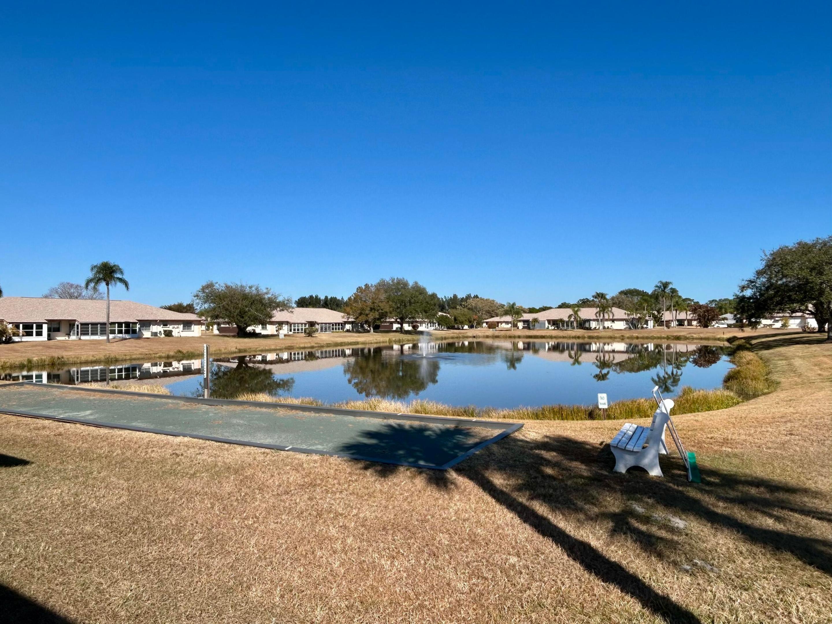 THE GROVE CONDOMINIUM SECTION 1 - Residential