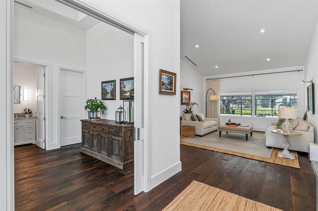 WELLINGTON AERO CLUB OF T - Residential