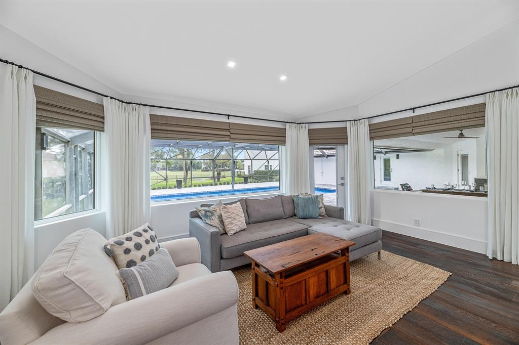 WELLINGTON AERO CLUB OF T - Residential