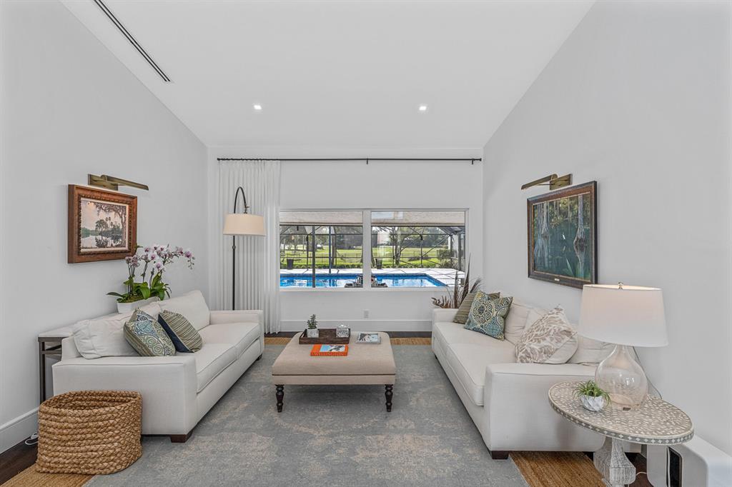 WELLINGTON AERO CLUB OF T - Residential