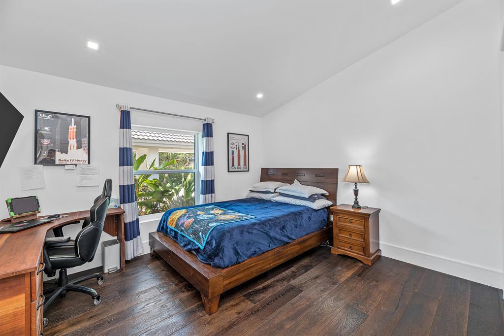 WELLINGTON AERO CLUB OF T - Residential