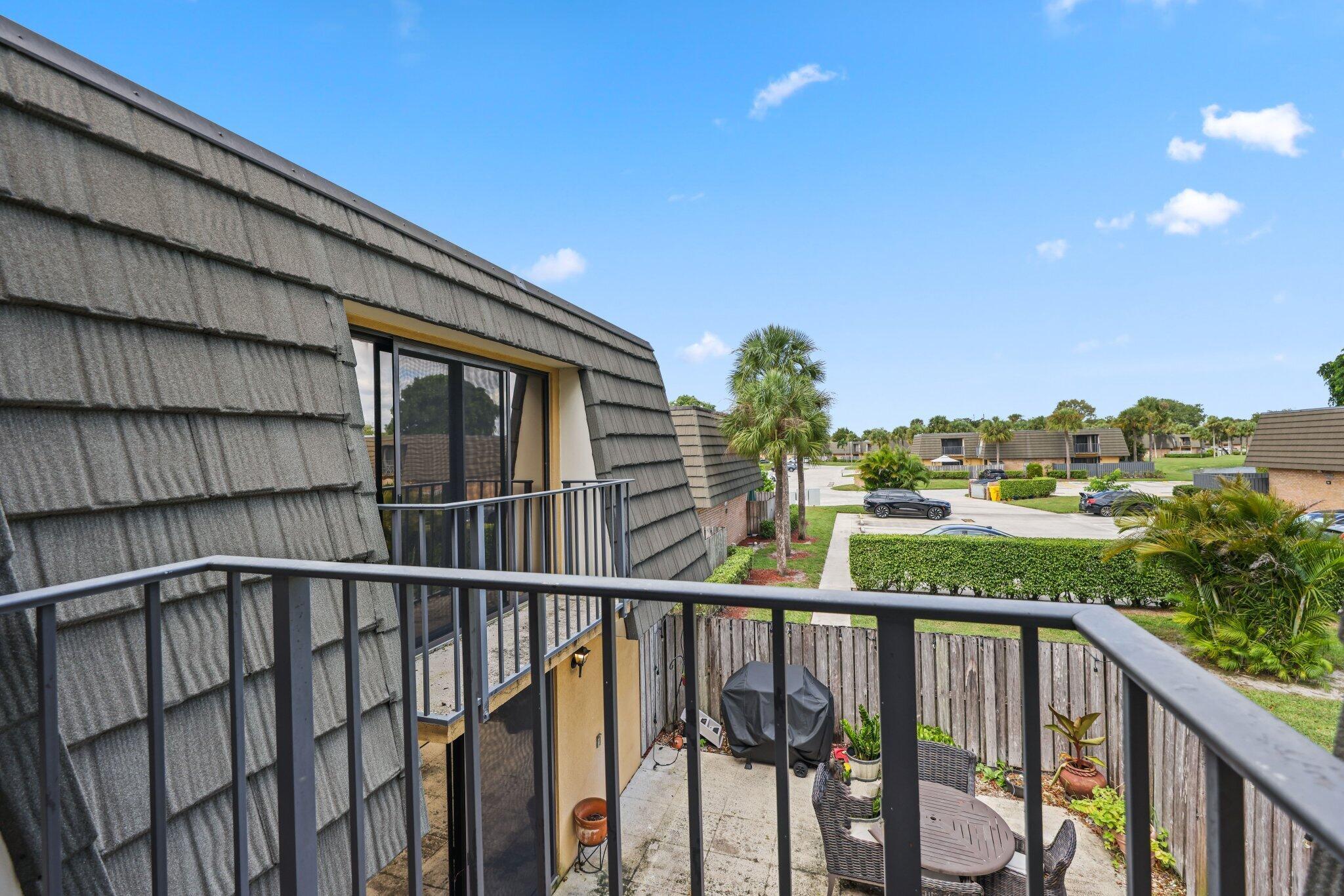 VILLAGE OF SANDALWOOD LAK - Residential