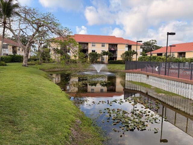 Grand Oasis Condo - Residential