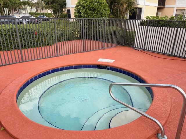 Grand Oasis Condo - Residential