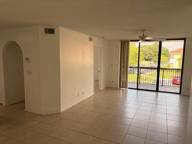 Grand Oasis Condo - Residential