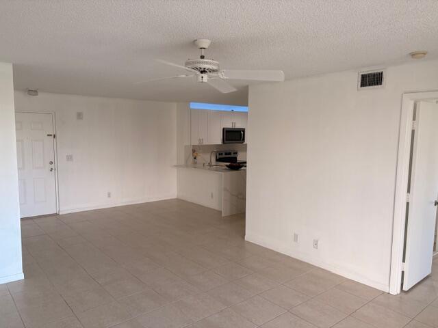 Grand Oasis Condo - Residential
