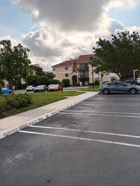 Grand Oasis Condo - Residential