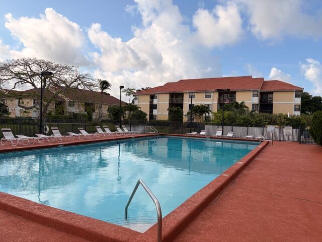 Grand Oasis Condo - Residential