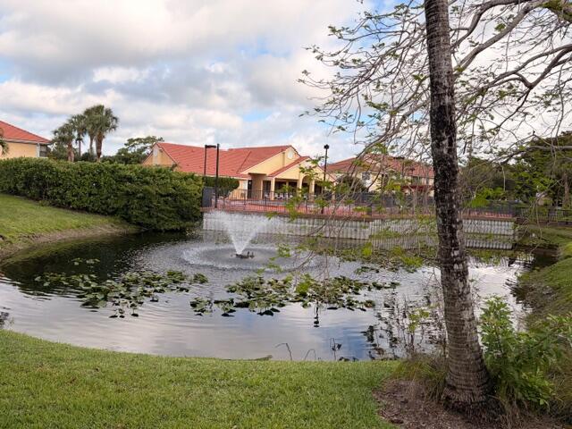 Grand Oasis Condo - Residential