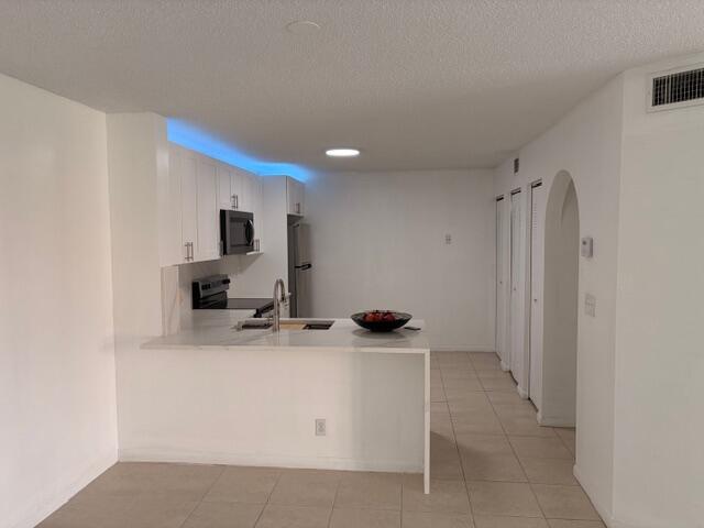 Grand Oasis Condo - Residential