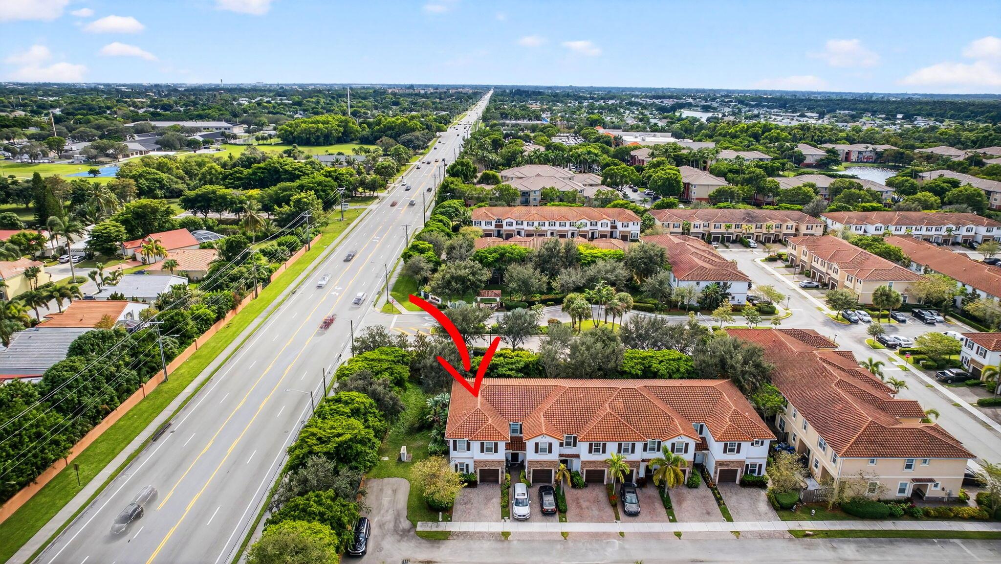 CHARLESTON COMMONS - Residential