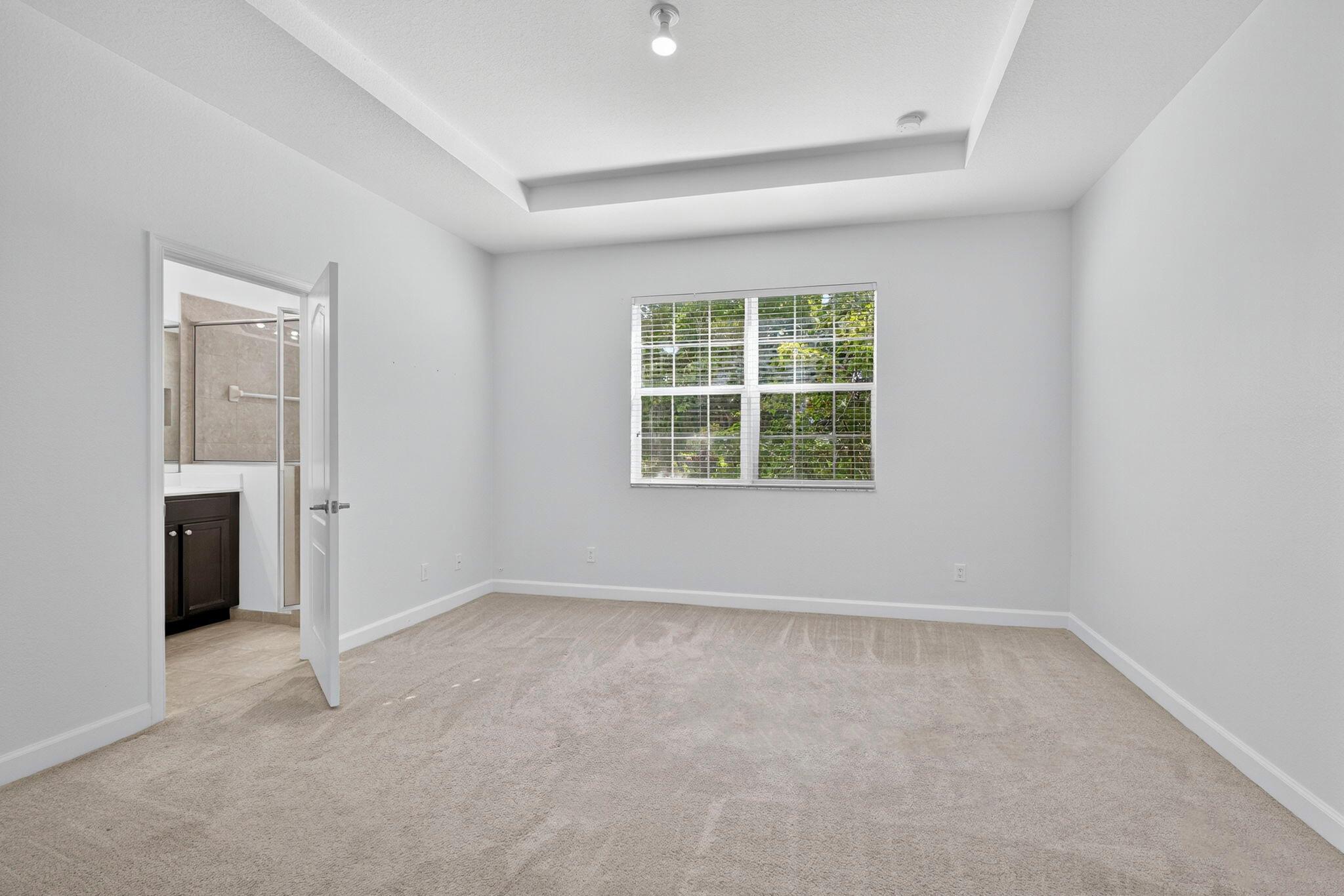 CHARLESTON COMMONS - Residential