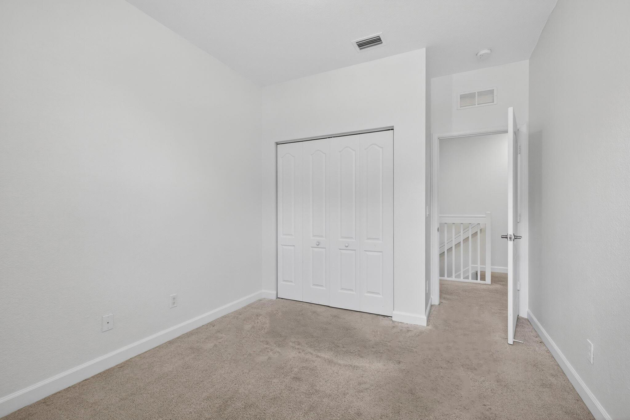 CHARLESTON COMMONS - Residential