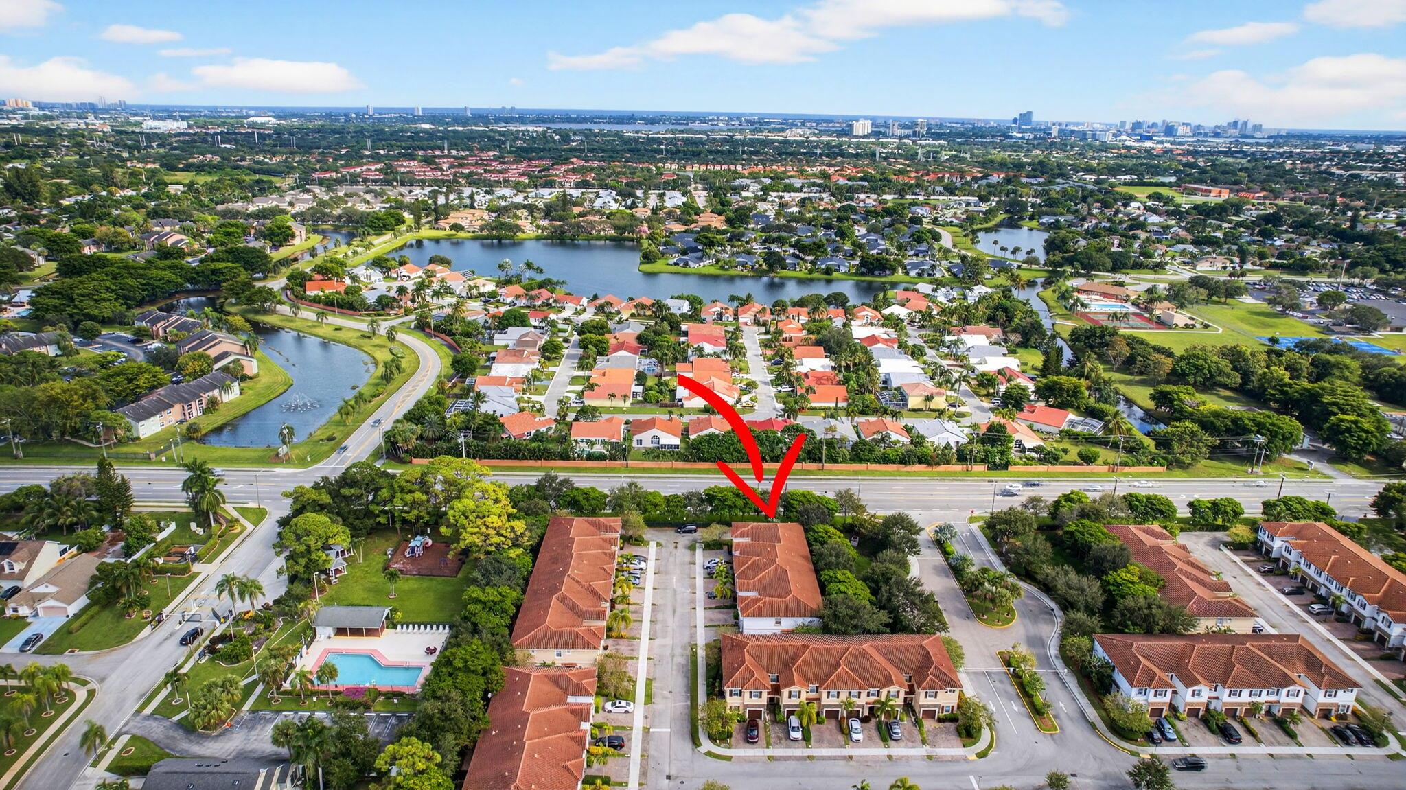 CHARLESTON COMMONS - Residential