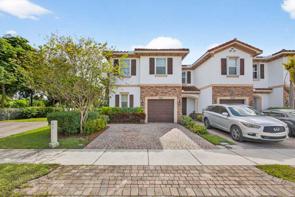 Photo of 5018 Ellery Ter, West Palm Beach, FL 33417 (MLS # R11138379)