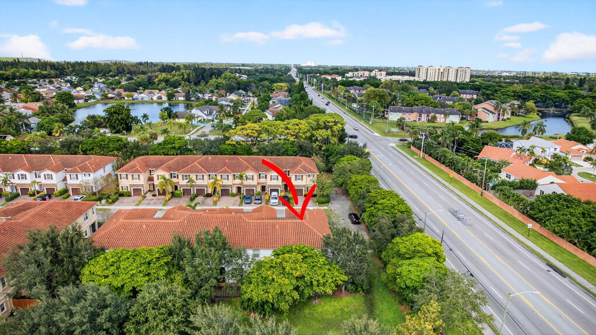 CHARLESTON COMMONS - Residential