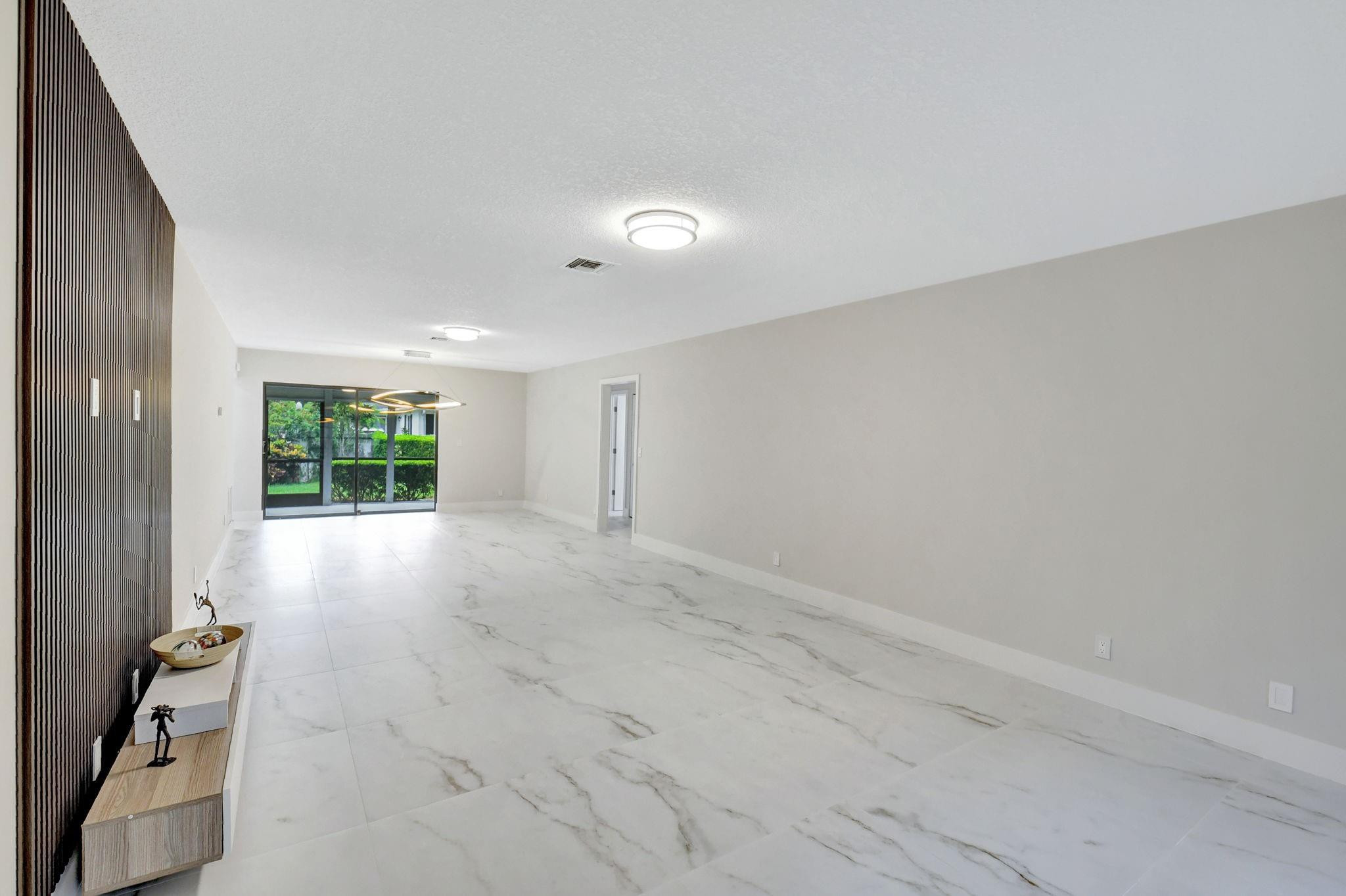 4724 Greentree Circle B