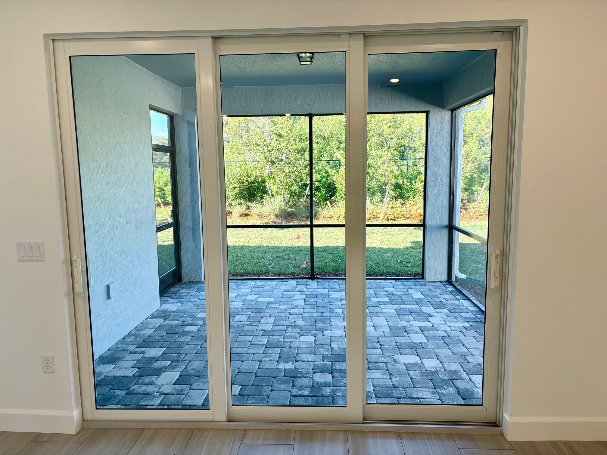 COSTA POINTE - Residential