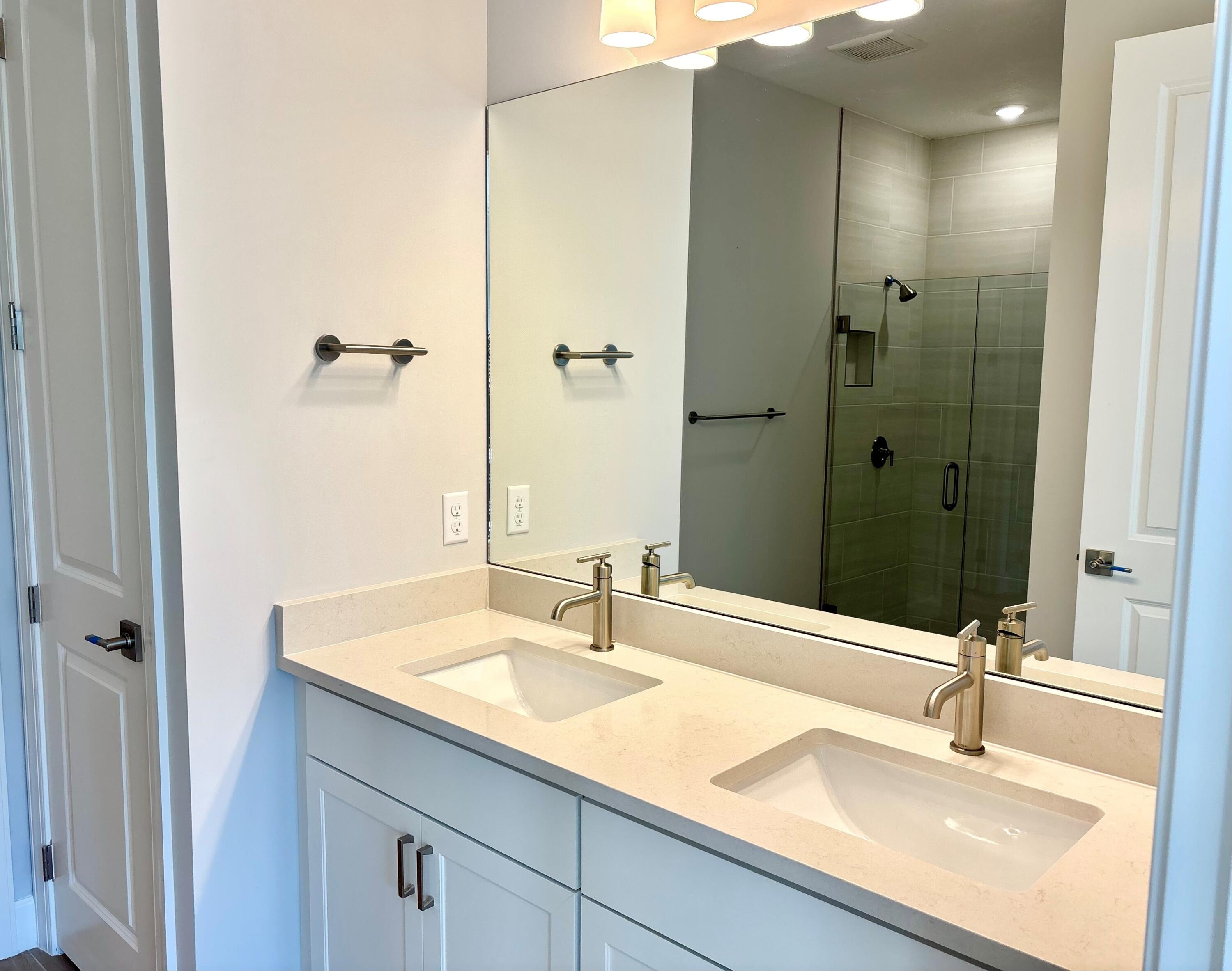 COSTA POINTE - Residential