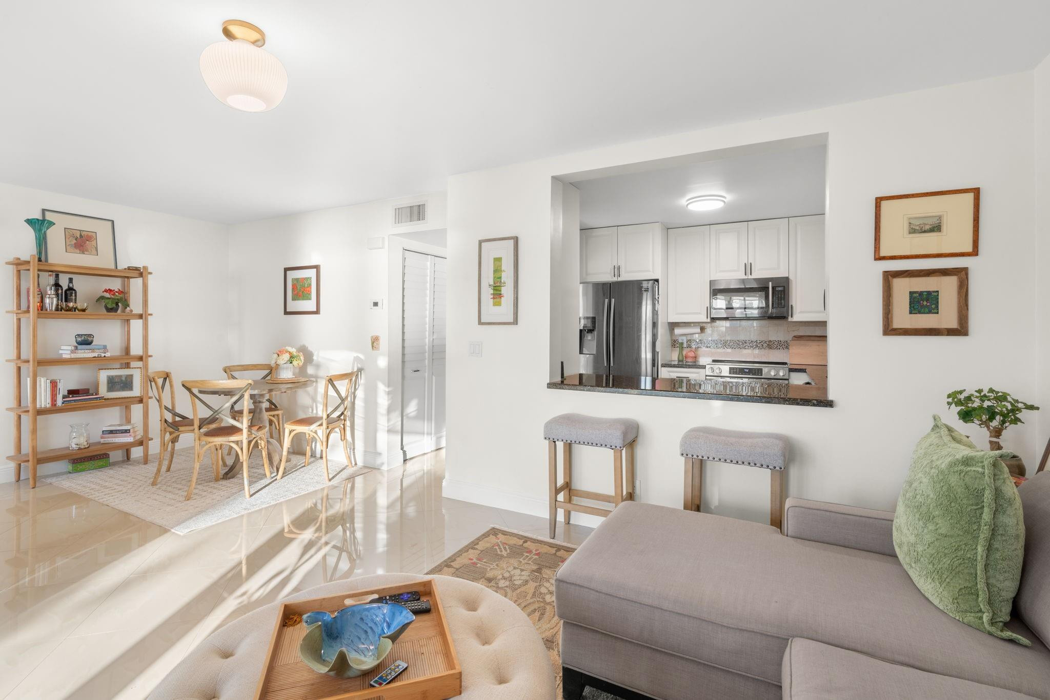 Embassy Square Condo - Residential