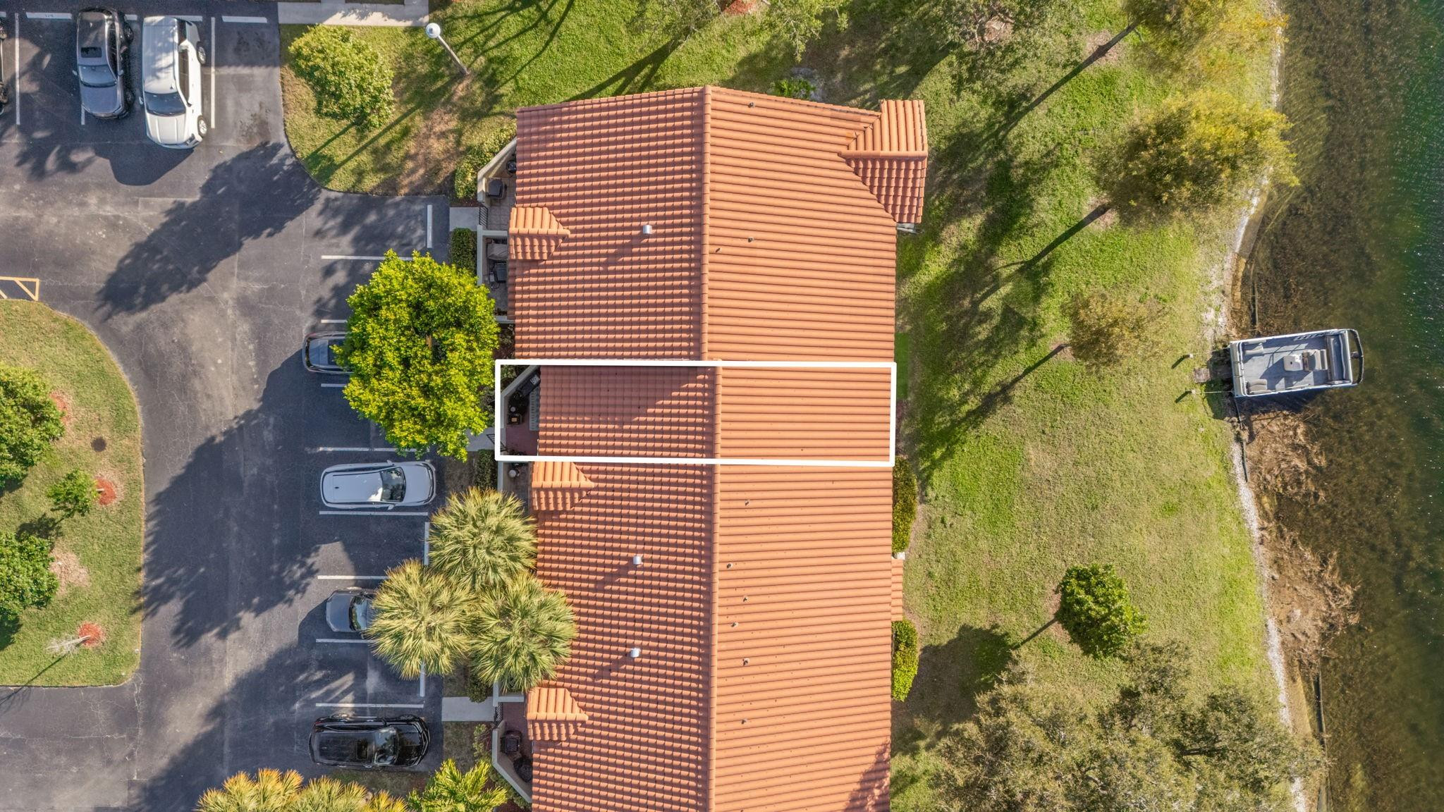 Embassy Square Condo - Residential