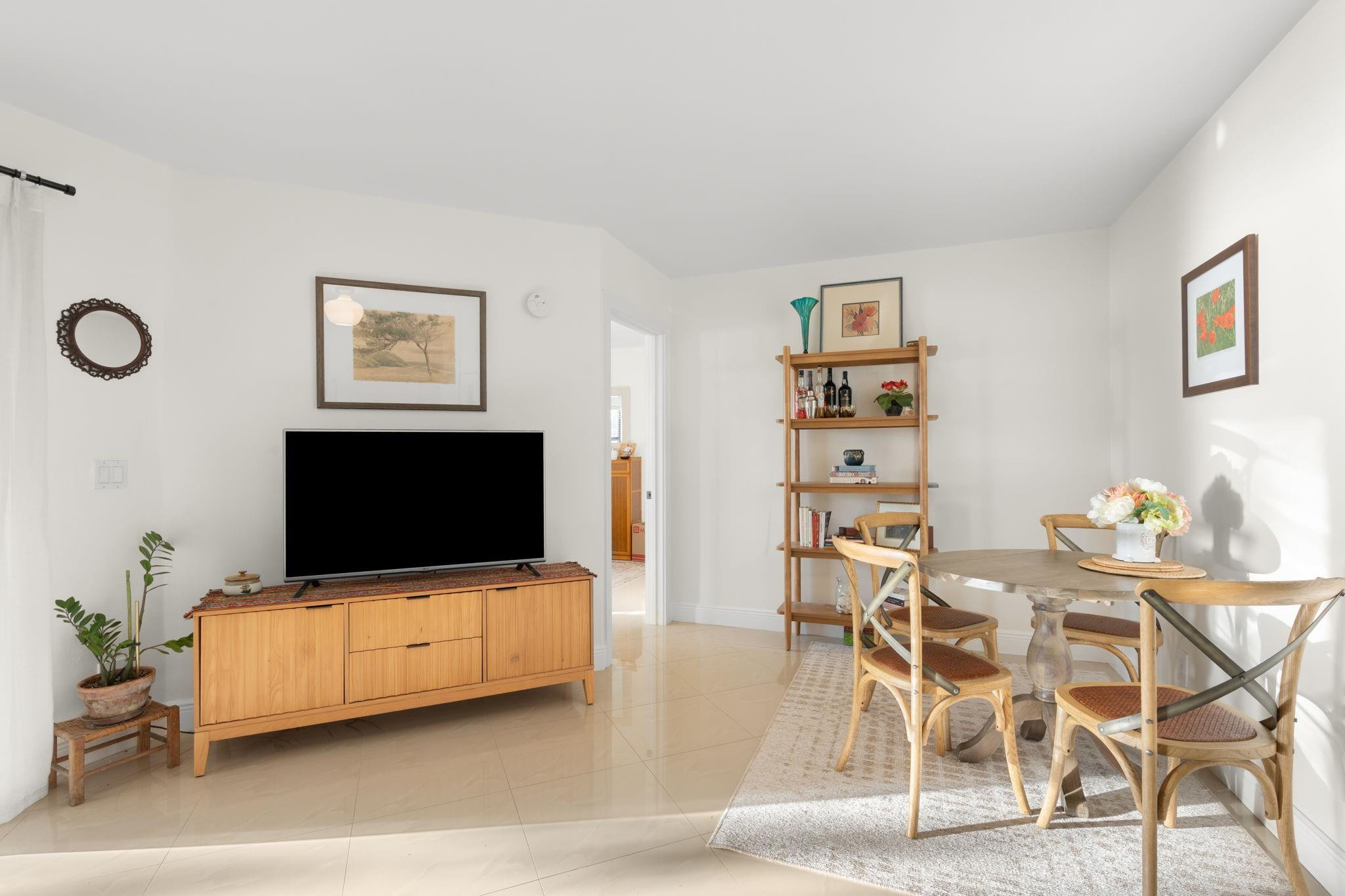 Embassy Square Condo - Residential