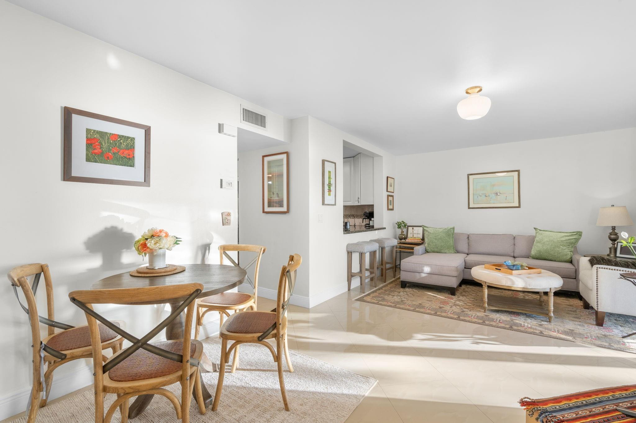 Embassy Square Condo - Residential