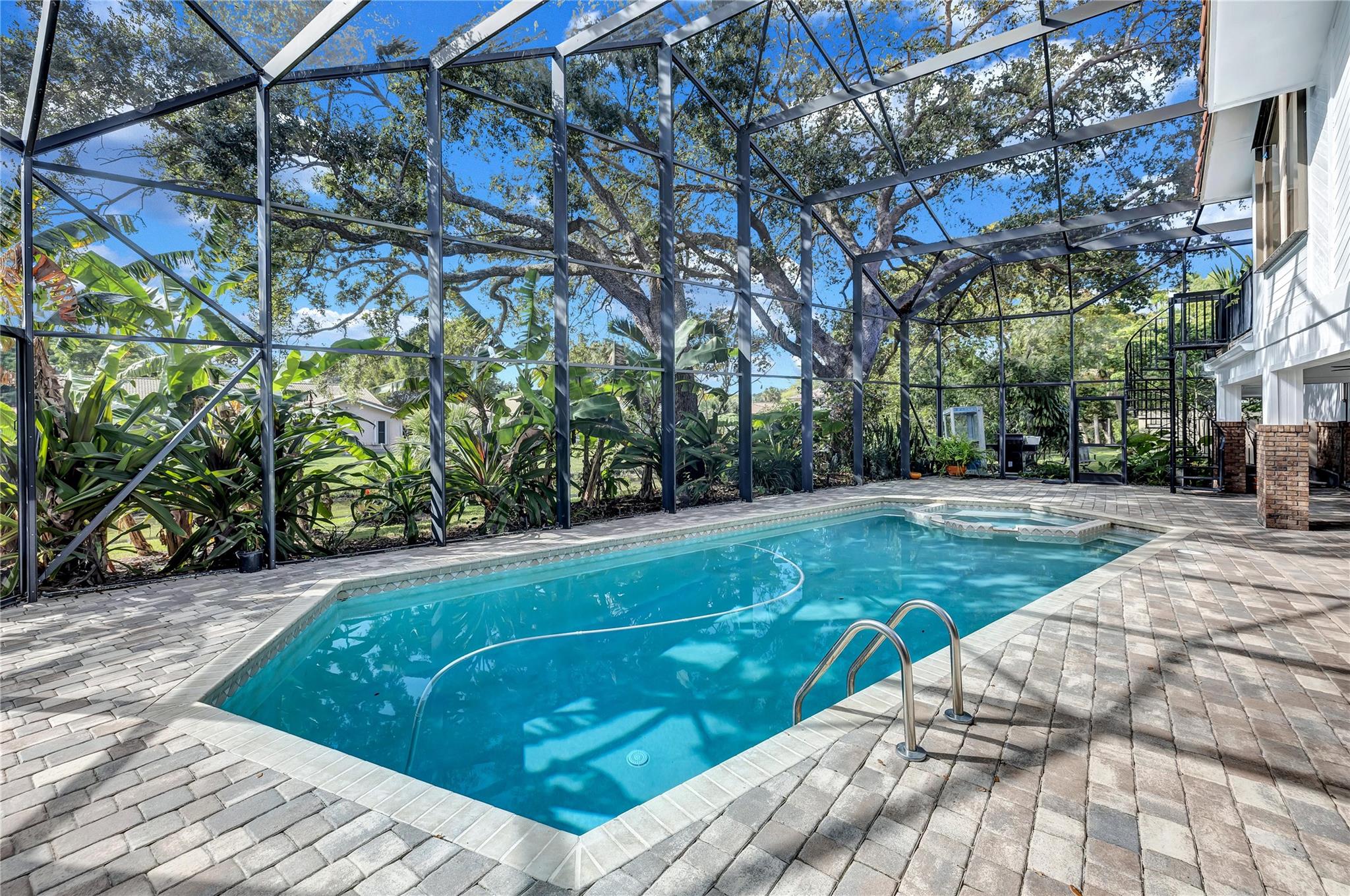 Maplewood Isle - Residential