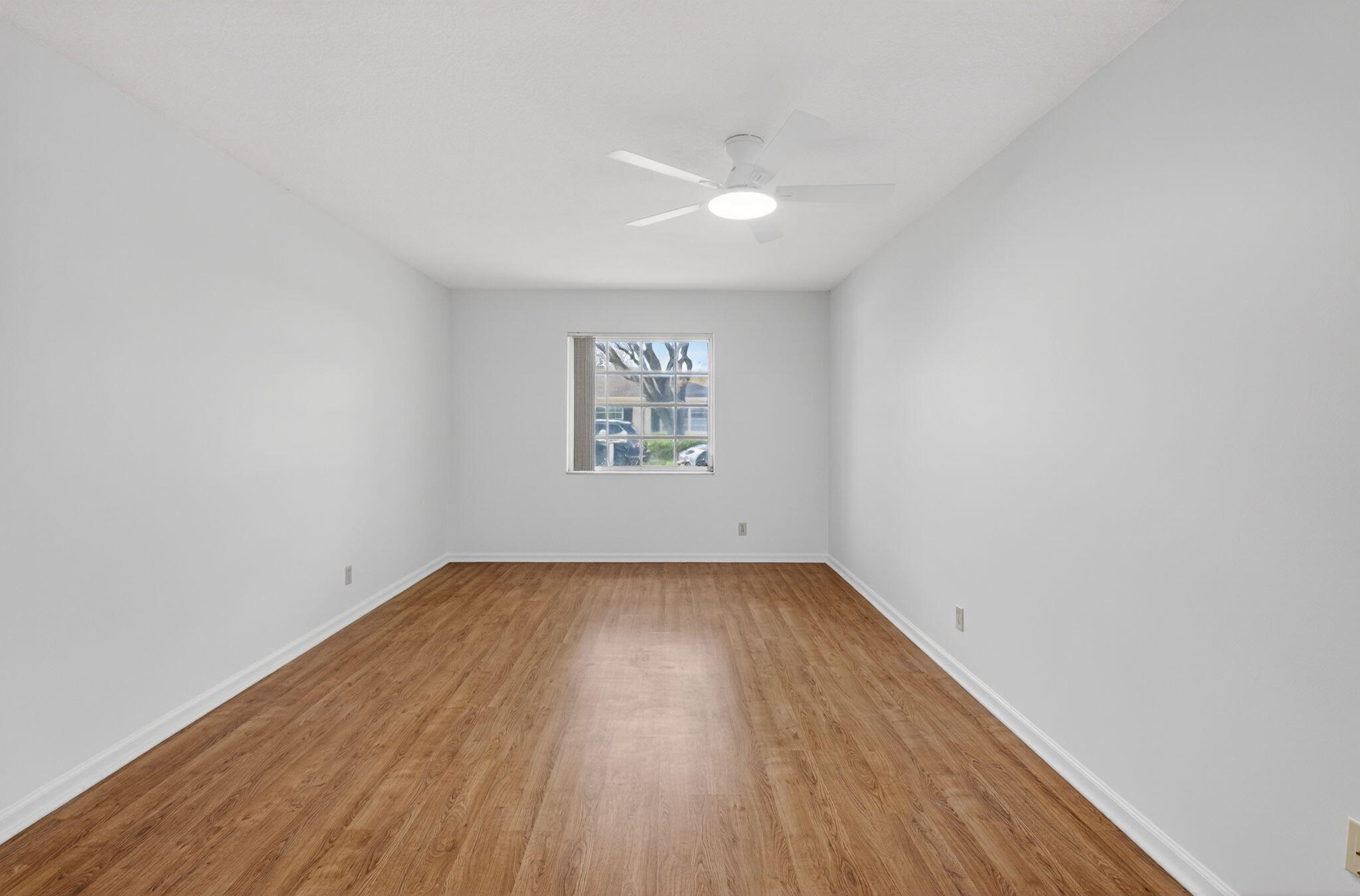 LIMETREE CONDO - Residential