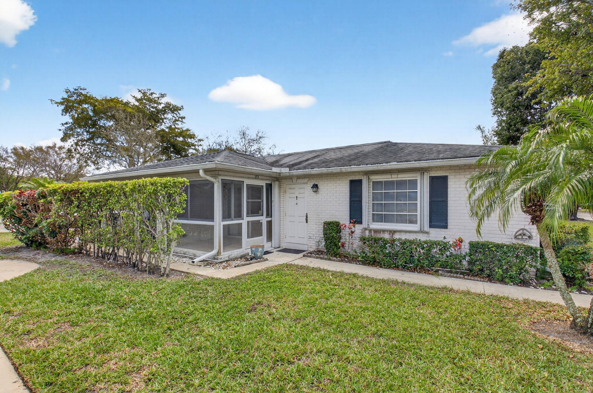 LIMETREE CONDO - Residential