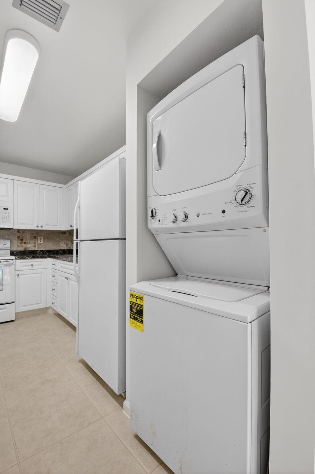 LIMETREE CONDO - Residential