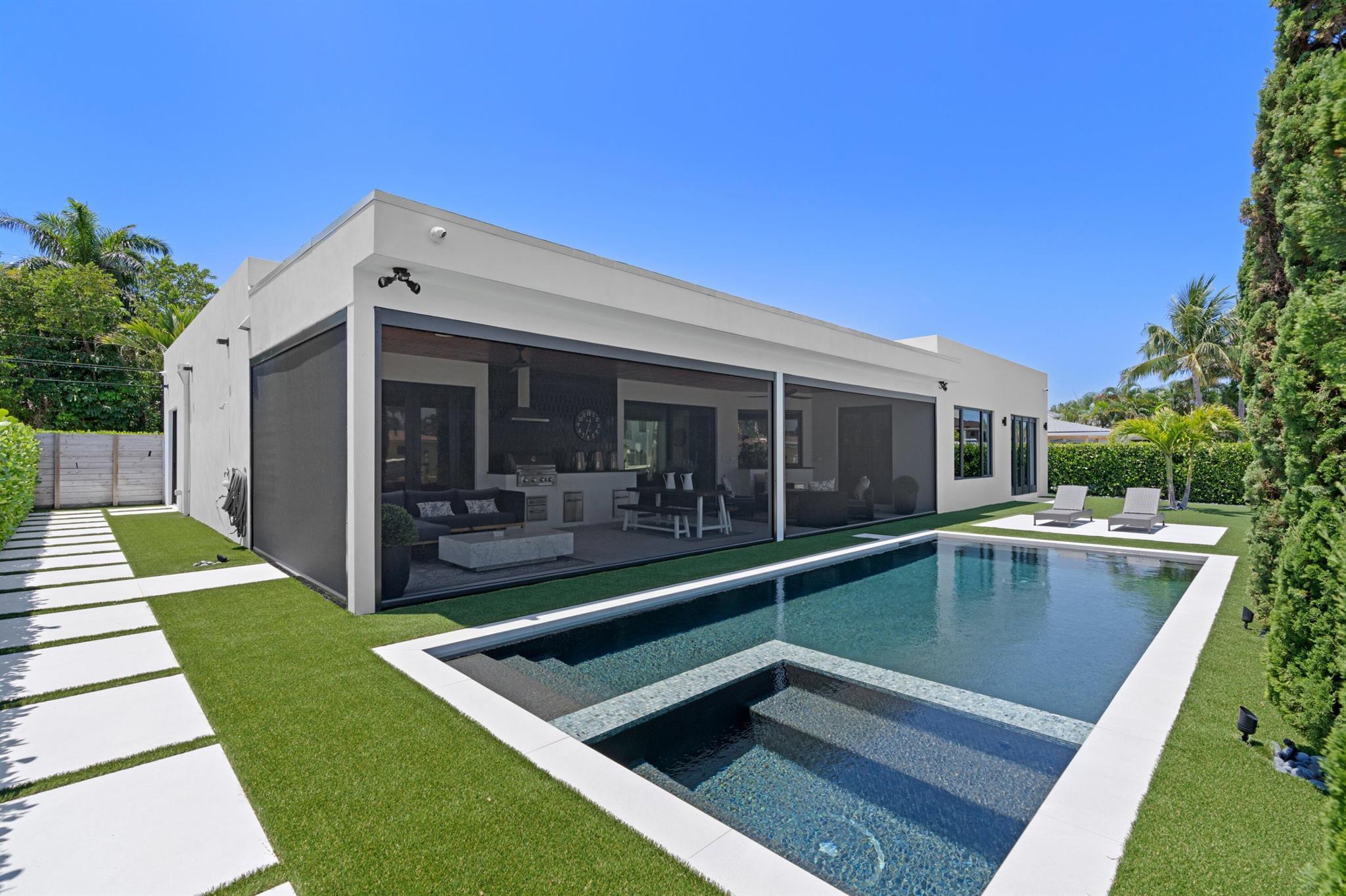 HYPOLUXO PARK IN - Residential