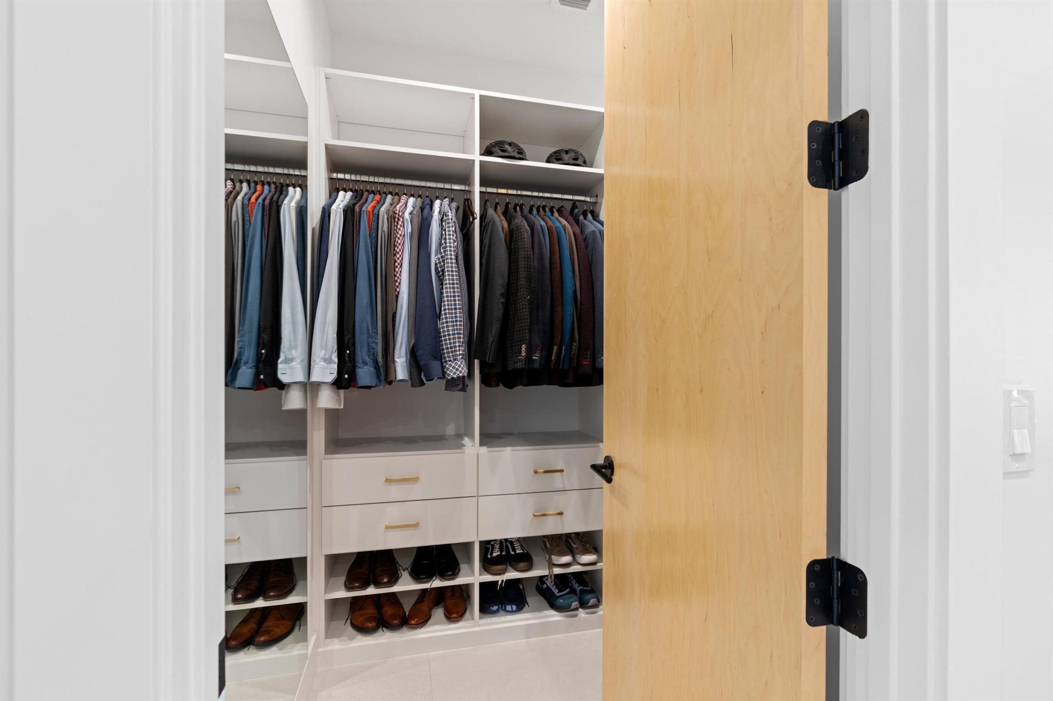 HYPOLUXO PARK IN - Residential