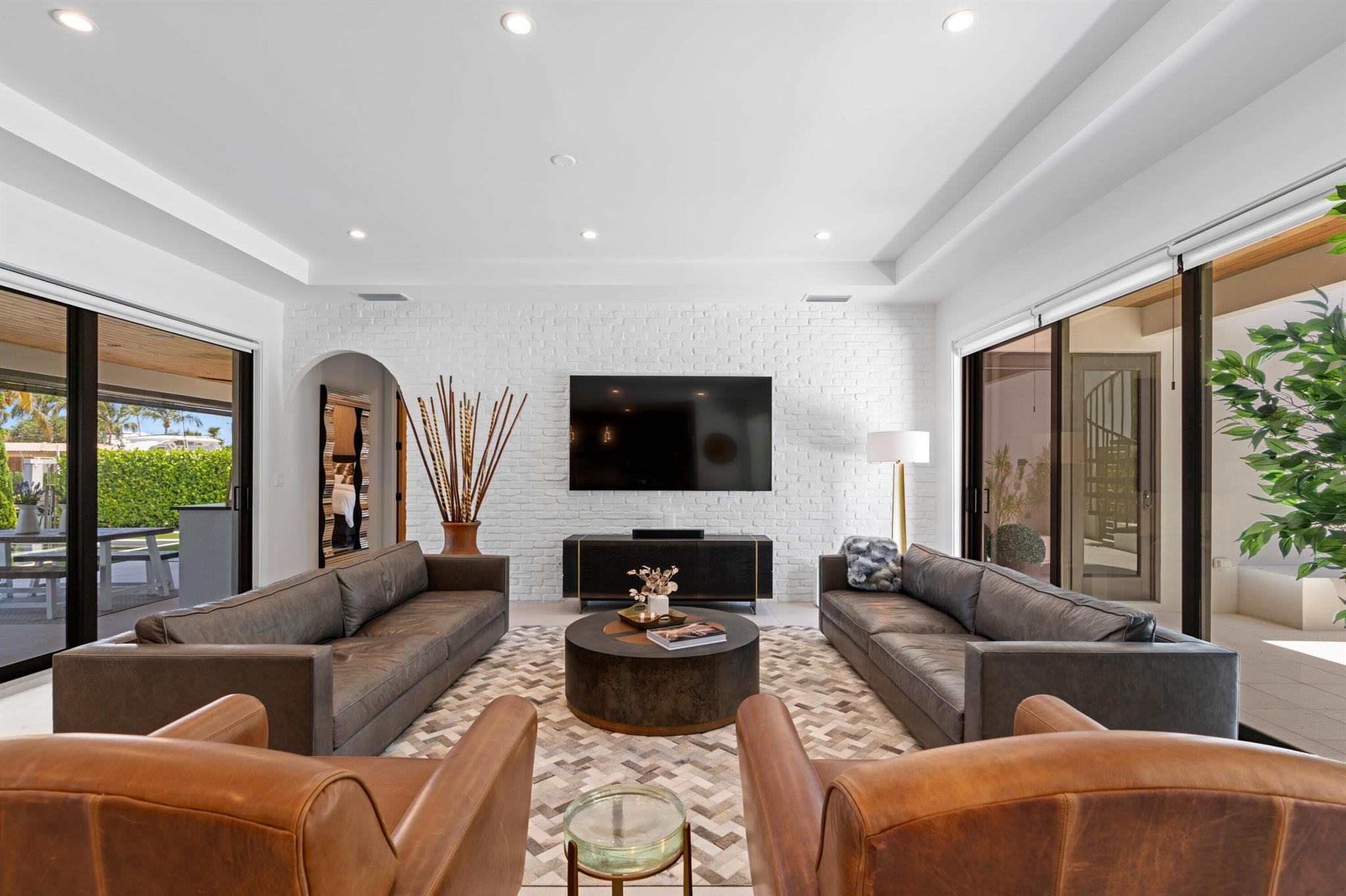 HYPOLUXO PARK IN - Residential