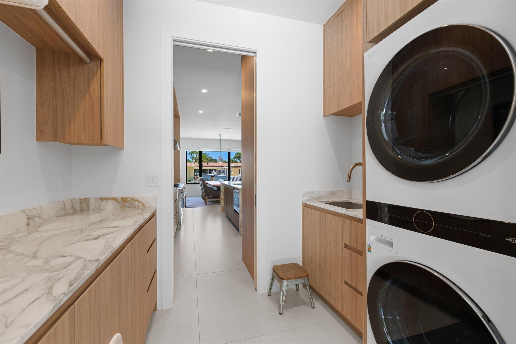 HYPOLUXO PARK IN - Residential