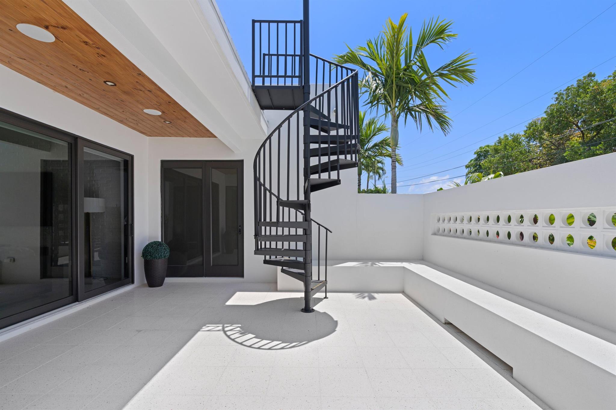 HYPOLUXO PARK IN - Residential