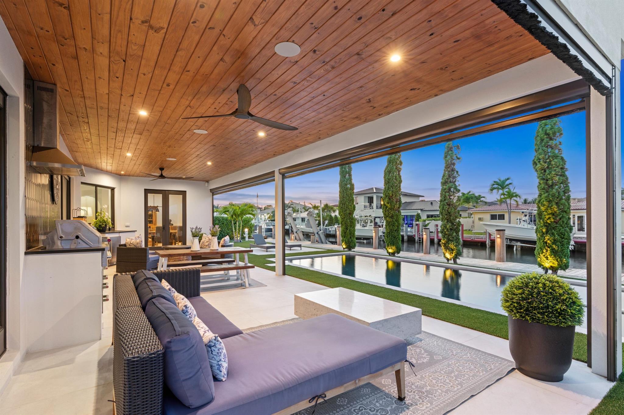 HYPOLUXO PARK IN - Residential