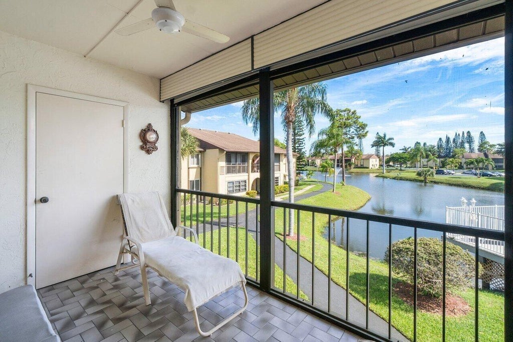 Photo of 342 Pine Ridge B2 Circle #B-2, Greenacres, FL 33463 (MLS # B26085101)