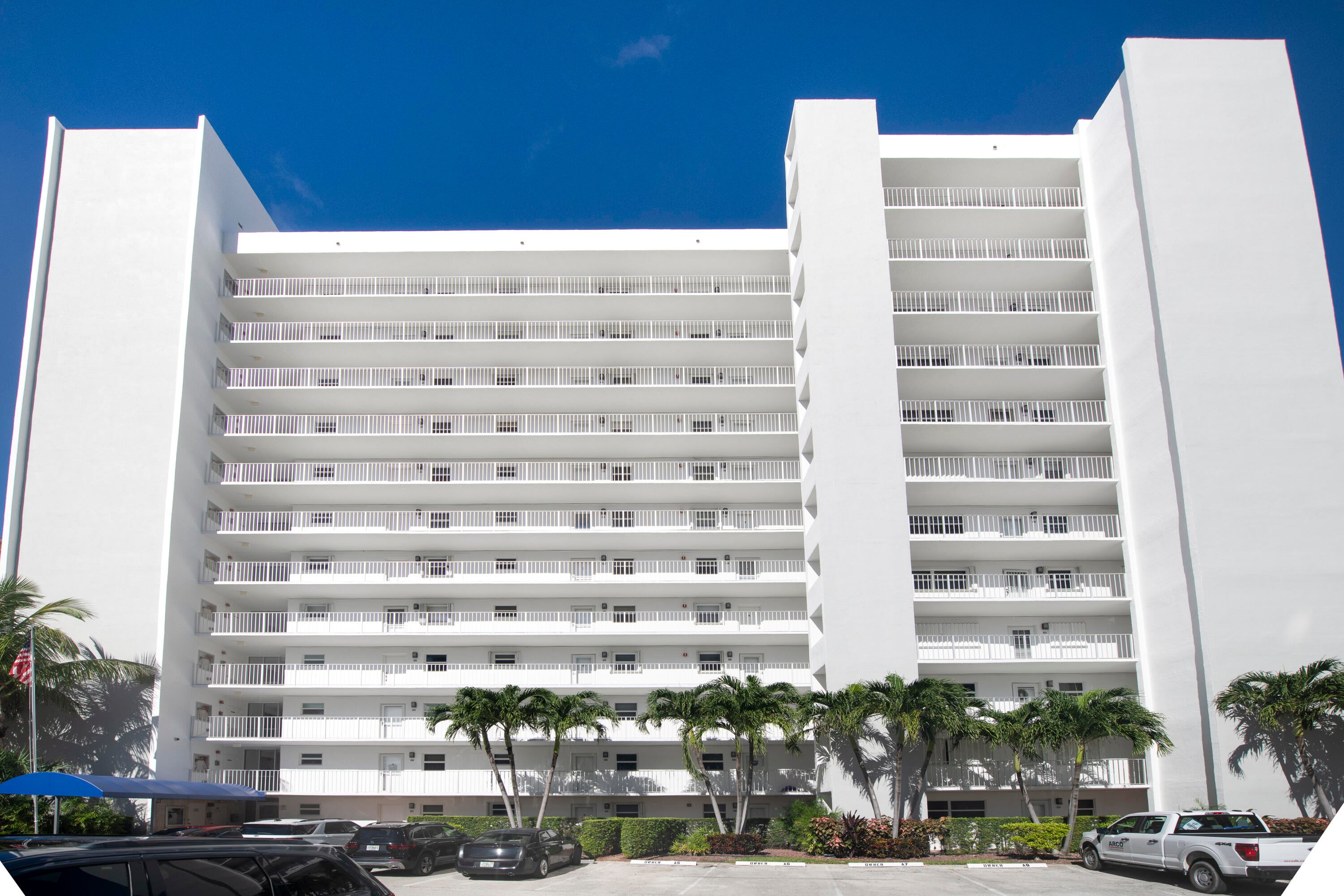 1391 S OCEAN 803