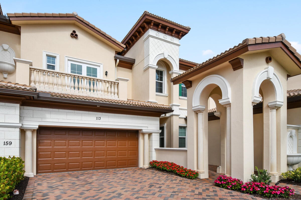159 Tresana Boulevard 113