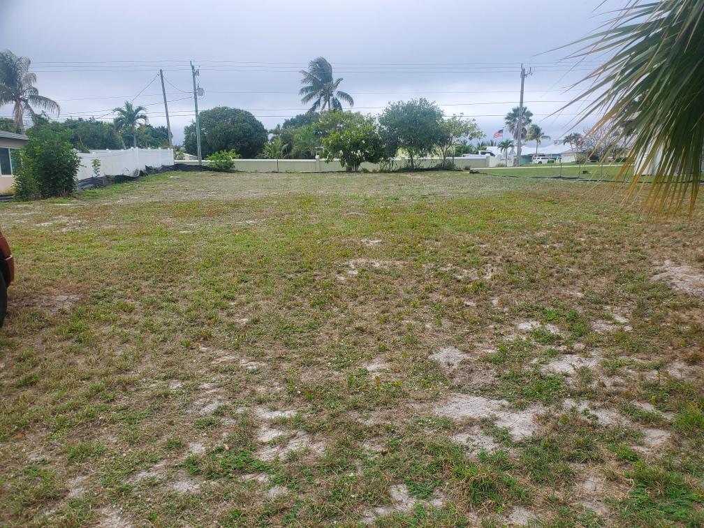 Discover the perfect canvas for your dream project in the heart of Jensen Beach! This vacant land offers endless possibilities, whether you're envisioning a custom-built home, a serene retreat, or an investment opportunity. Situated in a highly desirable location, you'll enjoy proximity to stunning beaches, vibrant local shops, and top-rated schools. The property provides a unique blend of natural beauty and convenience. Don't miss out on this rare opportunity to own a piece of paradise in Jensen Beach. ''