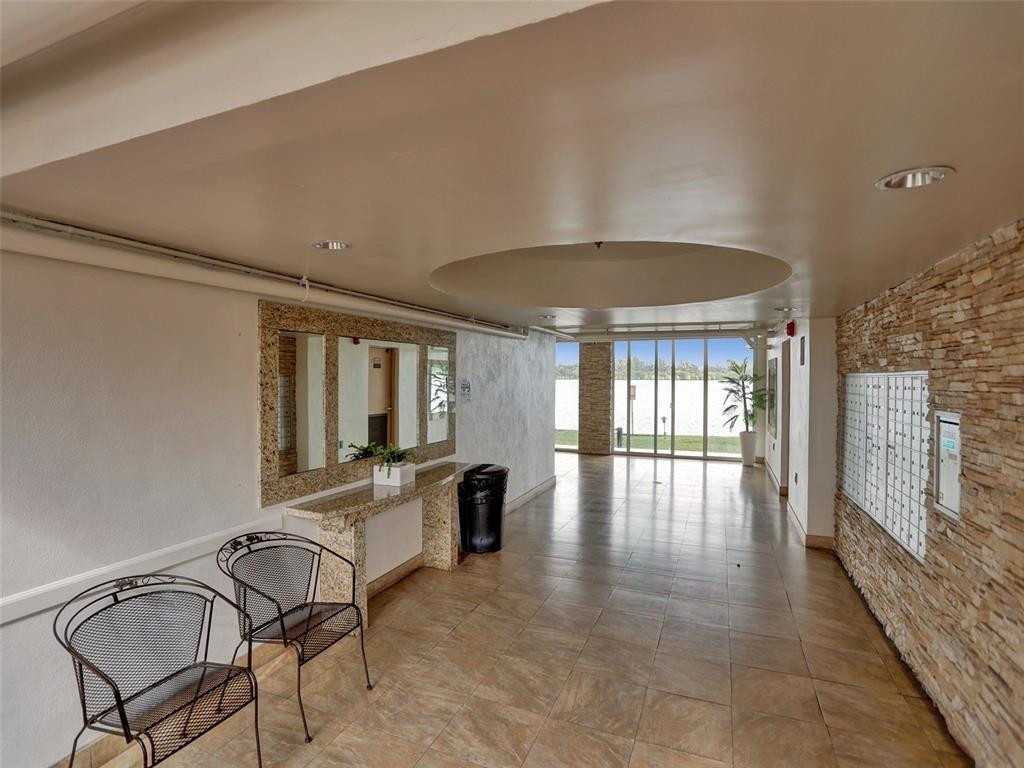 ROYAL BAHAMIAN - Residential