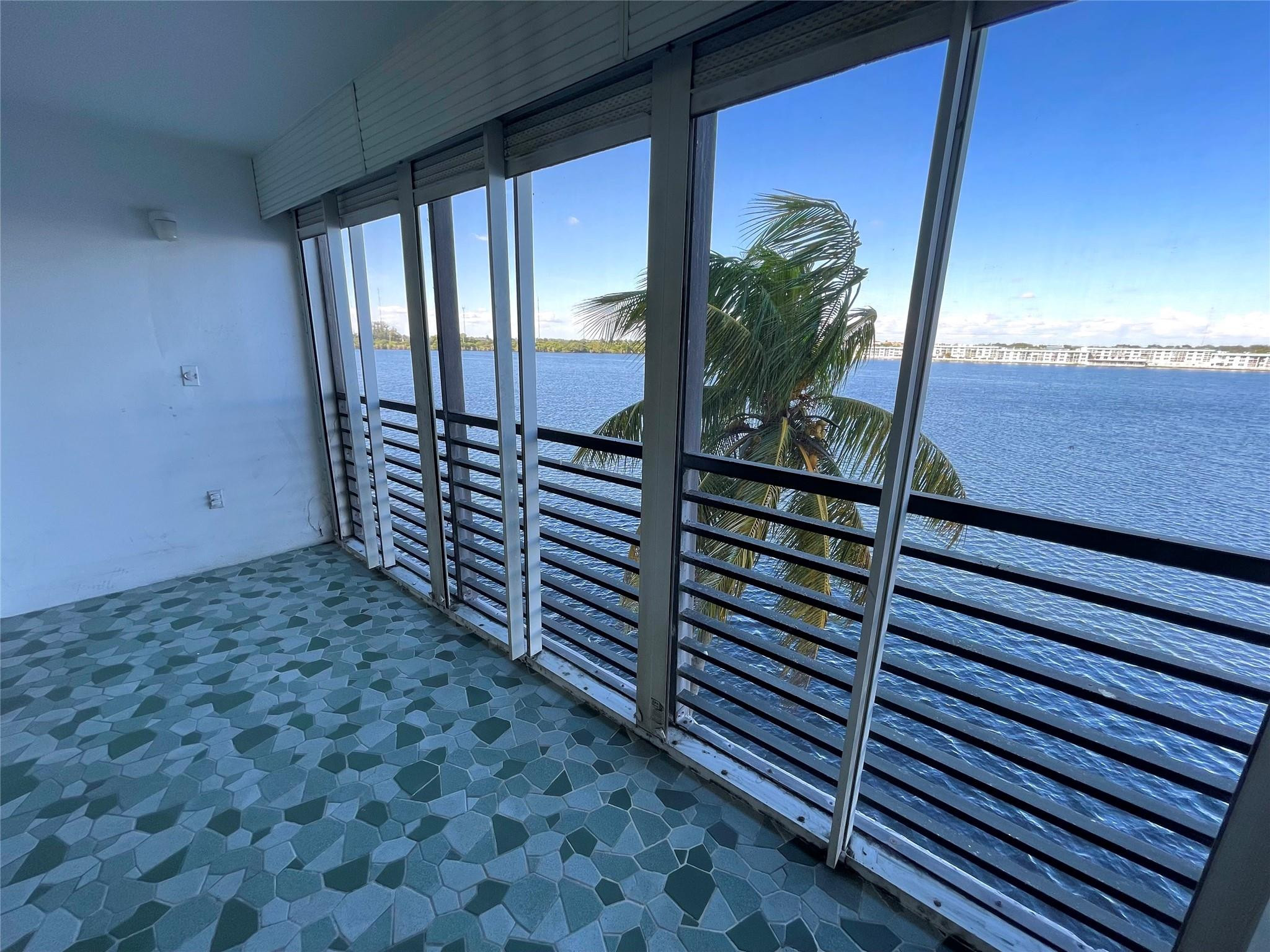 1175 NE Miami Gardens Drive 405