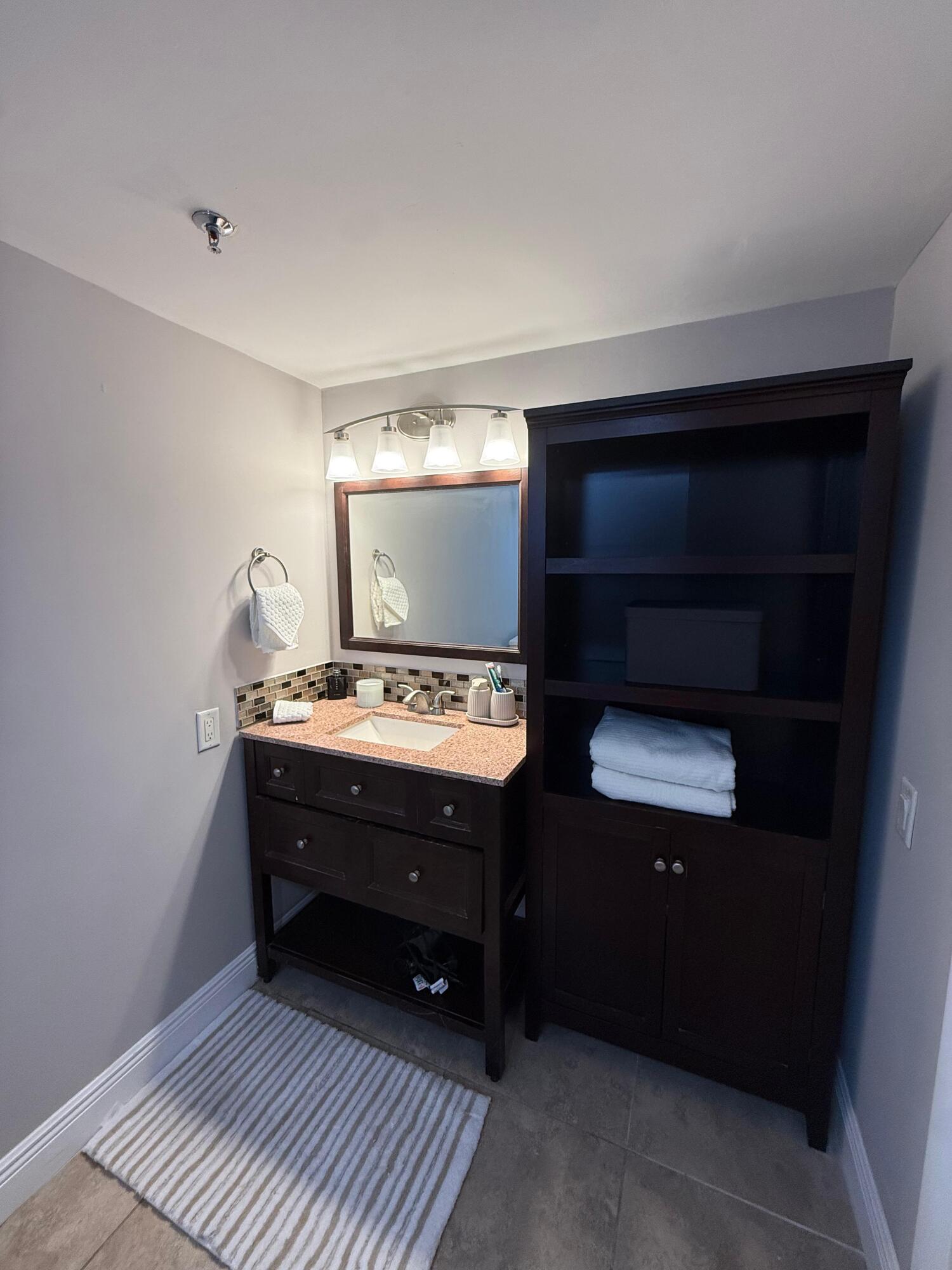 LA COSTA DEL MAR - Residential Lease