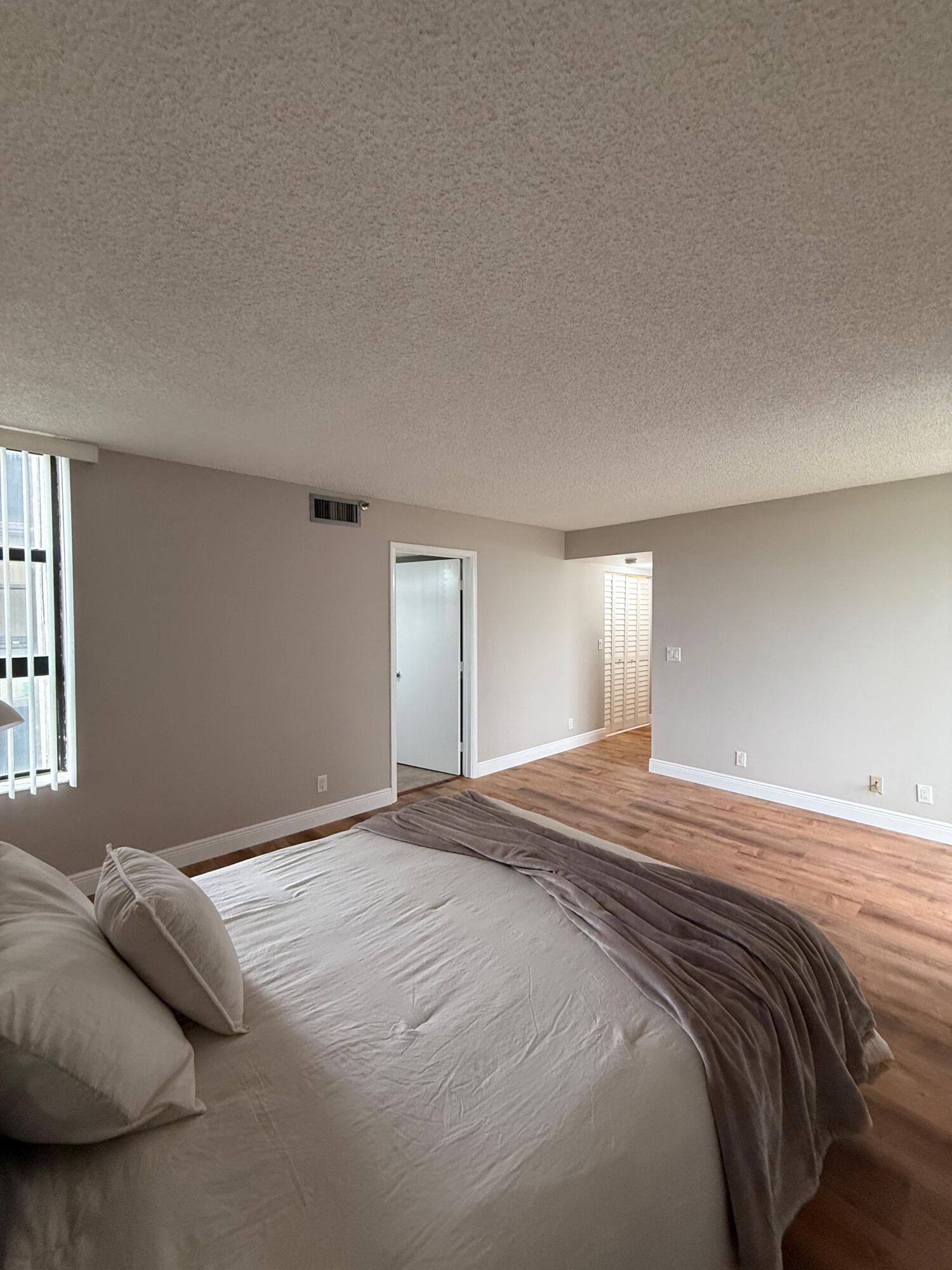 LA COSTA DEL MAR - Residential Lease