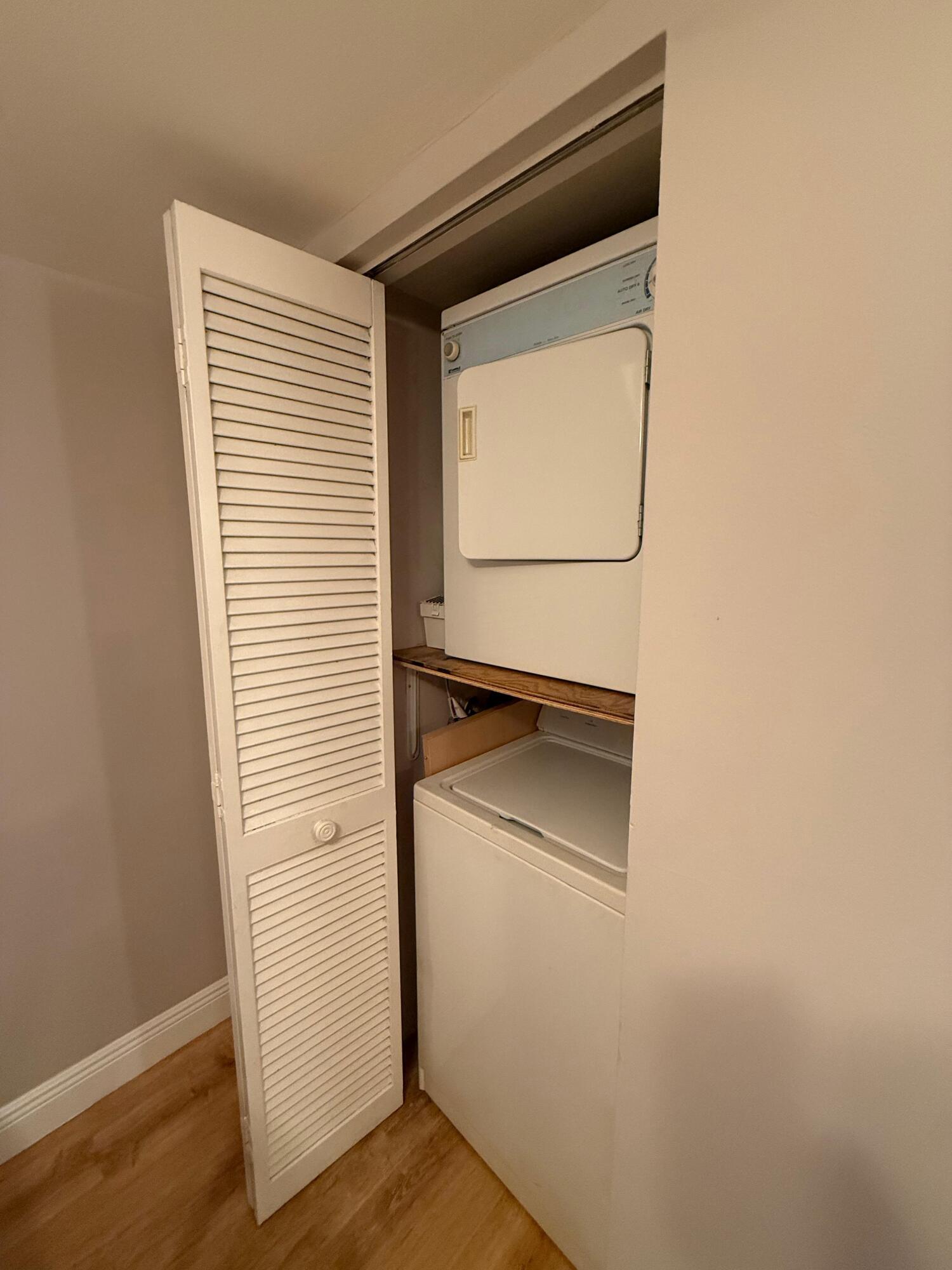 LA COSTA DEL MAR - Residential Lease