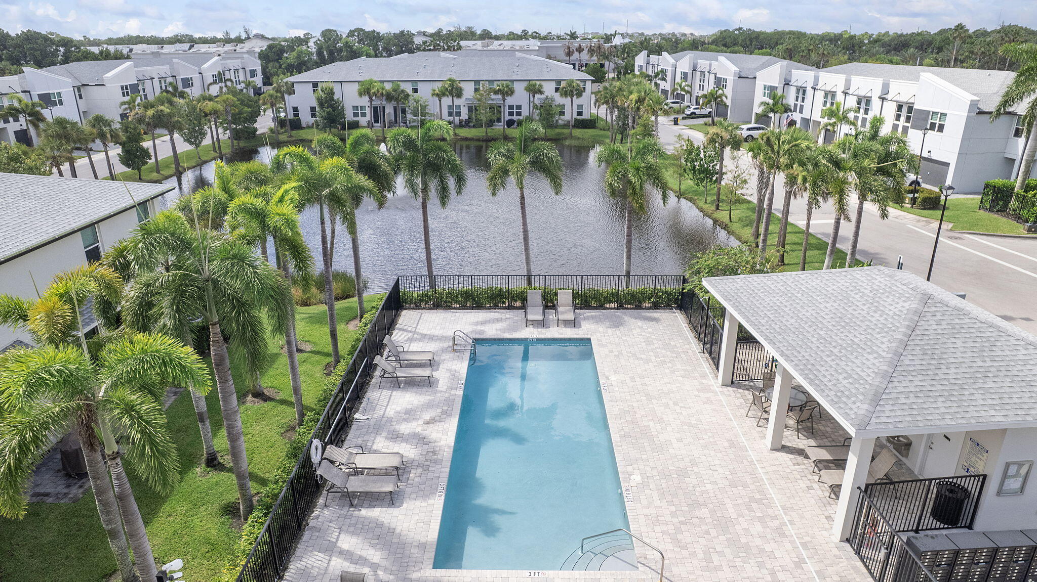 TRILLIUM - Residential