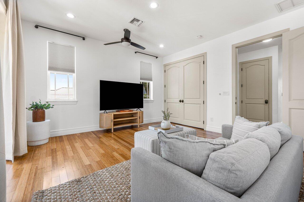 HARBOR BEACH EXTENSION - Residential